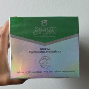 Pigmentation Correction Mask - Green and Silver